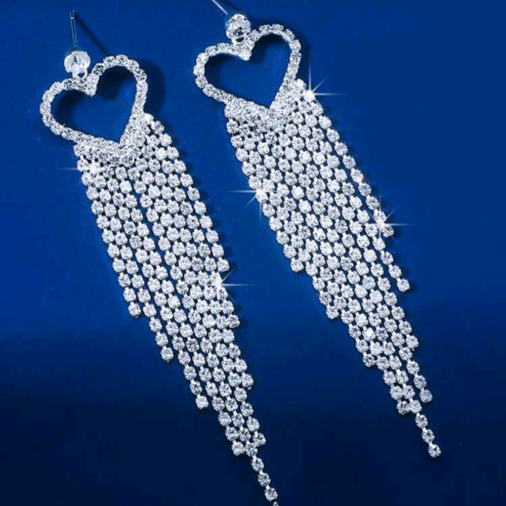 Silver Heart Cascade Earrings Rhinestone Strands New!